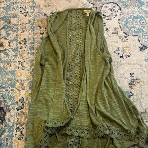 Green Sleeveless Cardigan with Lace Trim